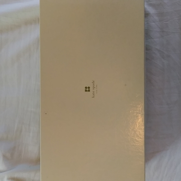 Kate Spade size 7 B pumps - Picture 2 of 7